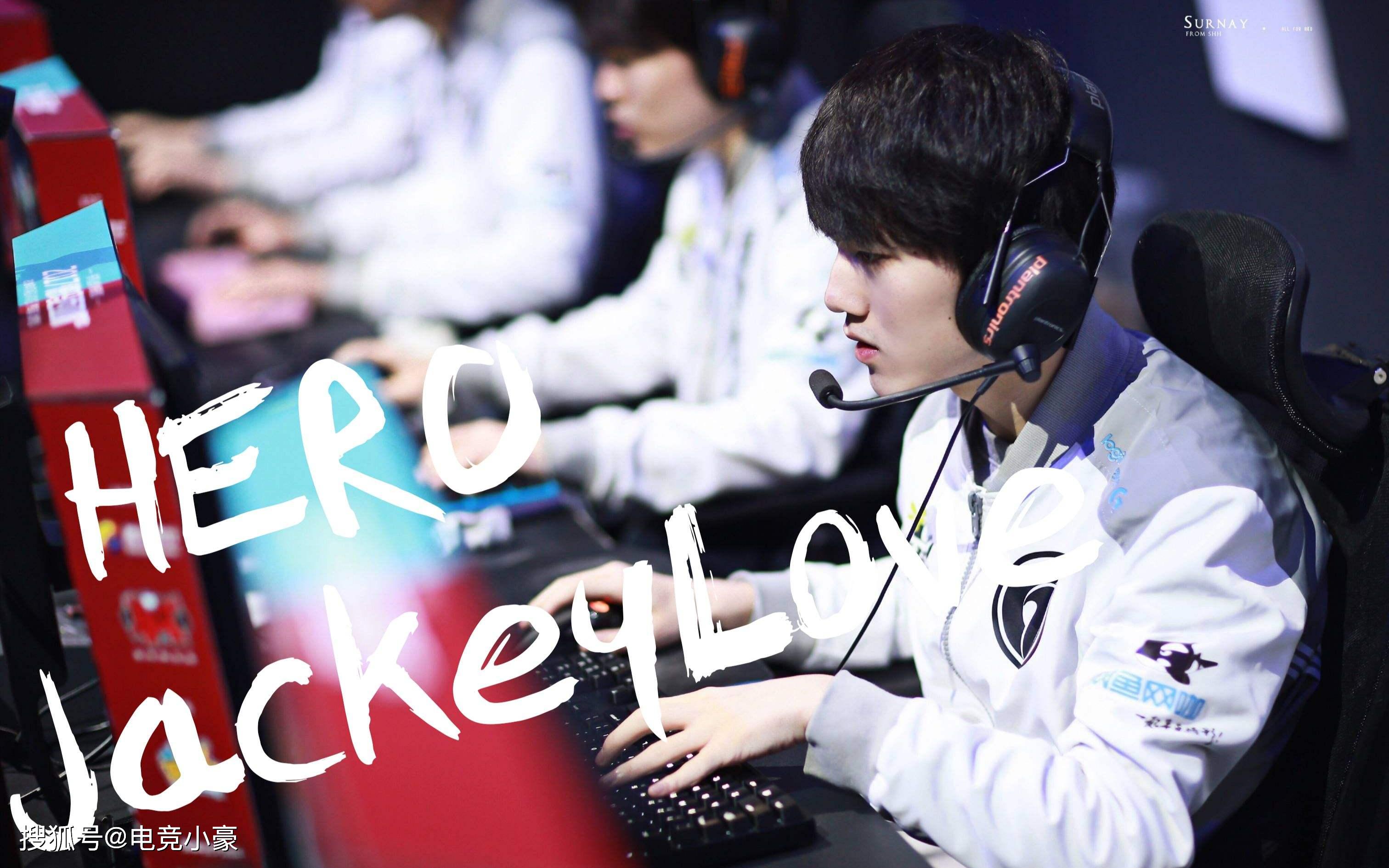 JackeyLove在公牛比赛中战术调整，险胜引发热议！观众掌声雷动(公牛队white)