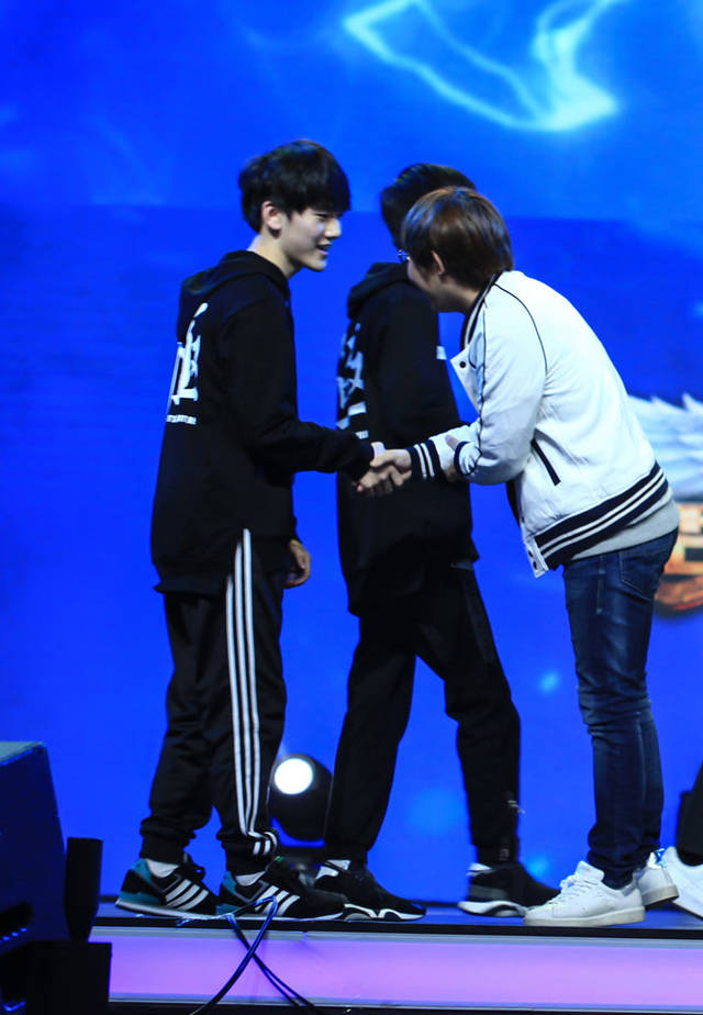 JackeyLove焦点对战，哈兰德与40激战法国队分钟，大比分获胜胜负难料！比赛高潮迭起的简单介绍