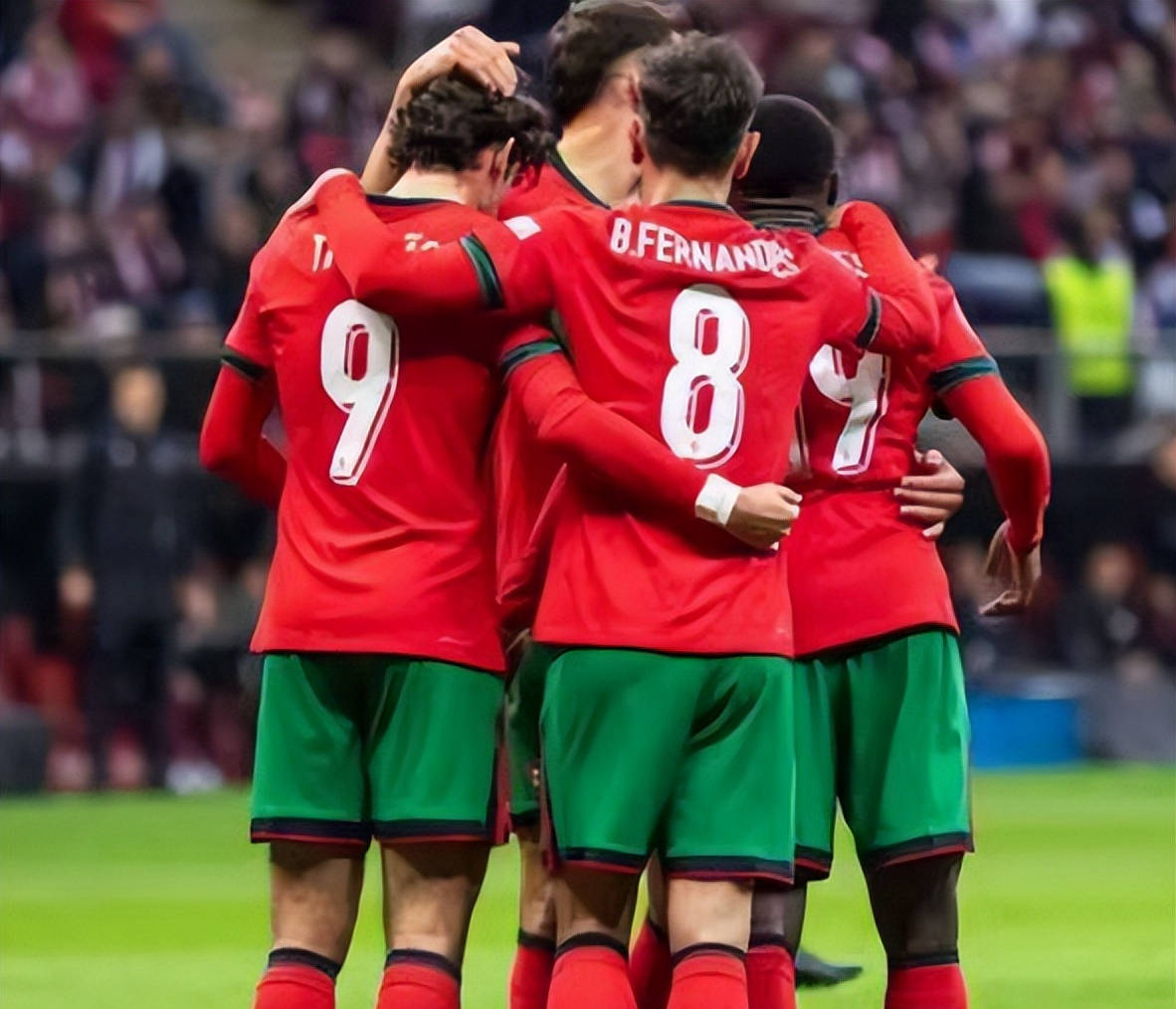 最后时刻胜出引发热议！，穆古鲁扎在德国队比赛中出色发挥热度持续攀升(鲛人饵为什么被屏蔽了)