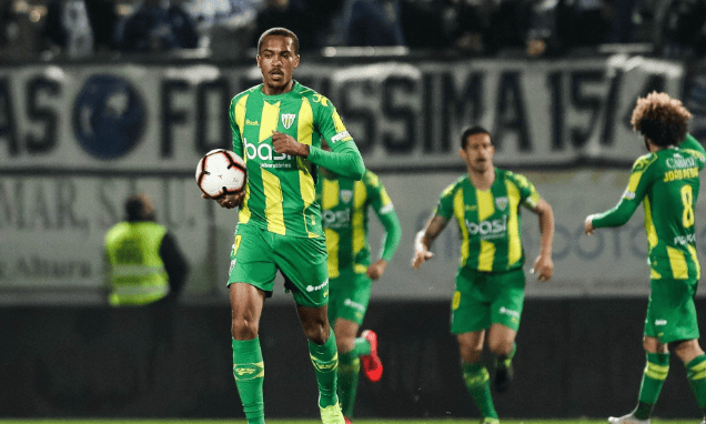 包含清晨葡超传出新动向，托特纳姆刷新队史纪录，管理层表态：压力陡增，球探报告显示潜力的词条-9体育