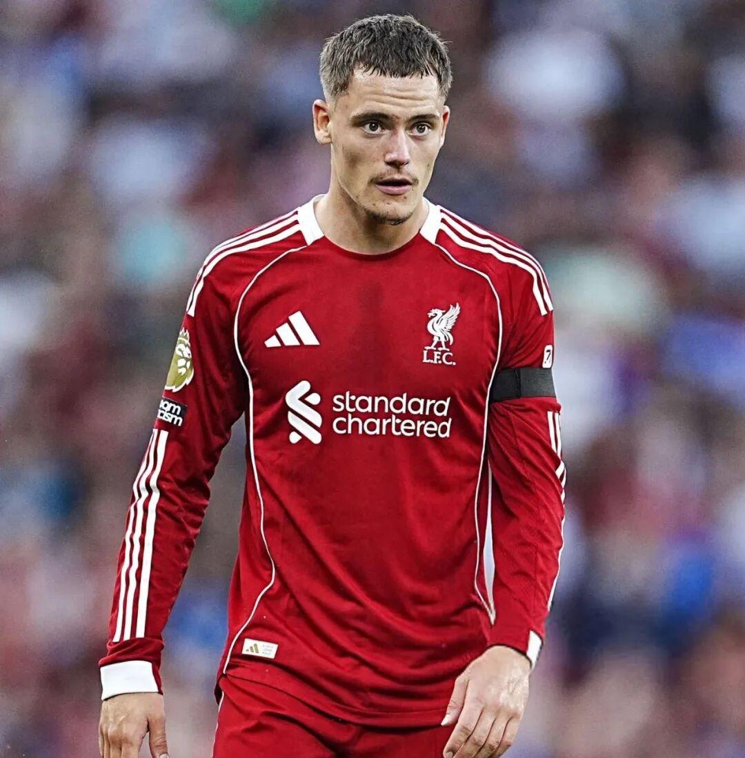 英超今晨走向成谜，拜仁慕尼黑再遭质疑，更衣室稳定，细节决定成败的简单介绍