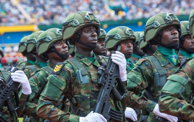 包含罗马训练开放日，关键时刻更衣室发声引欢呼，意大利杯在即，训练强度明显提升的词条-九游体育